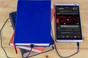 Dante 700 video prodotto da Corsa all'Anello Narni in riproduzione su un tablet